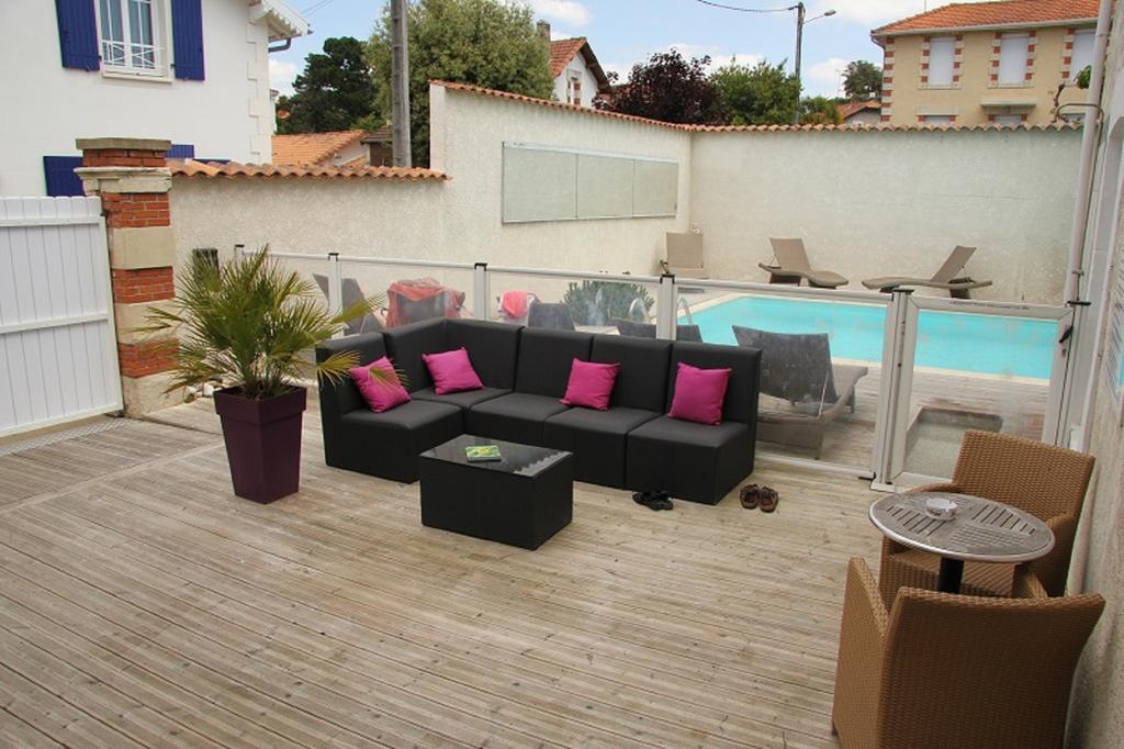 Hôtel de la Plage Saint-Palais-sur-Mer Exterior foto