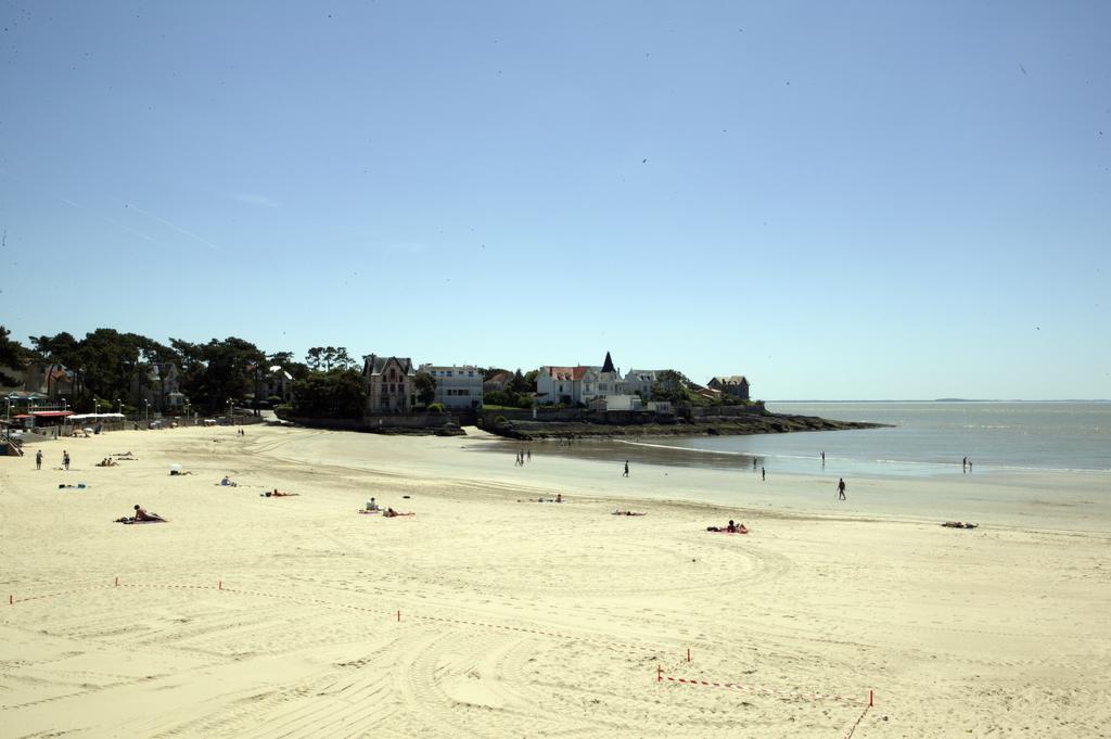 Hôtel de la Plage Saint-Palais-sur-Mer Exterior foto